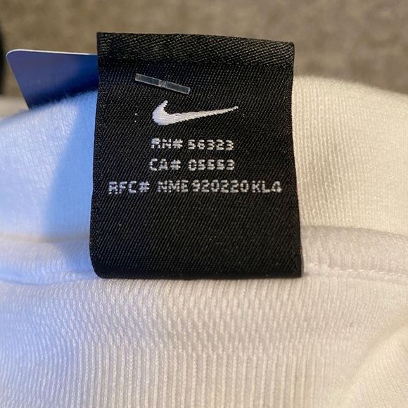 NWT- Nike men’s University of Oregon polo, size xl - Picture 7 of 11